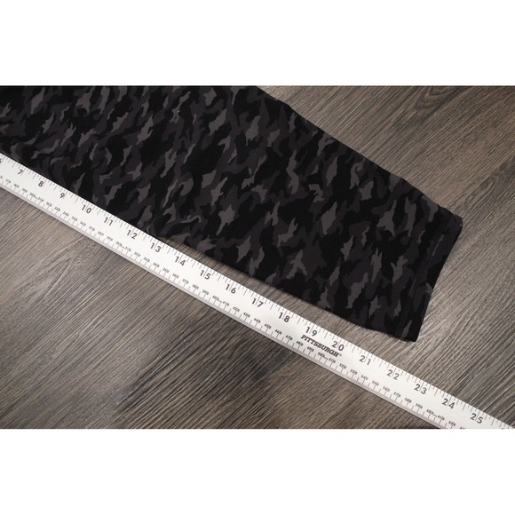 Athleta Salutation Stash Pocket Printed‎ 7/8 Tight Leggings 1X Gray Camo - Picture 5 of 10